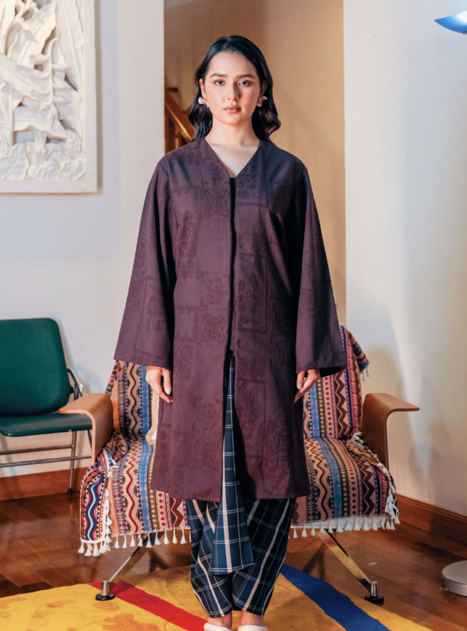 Evergreen in Dark Brown