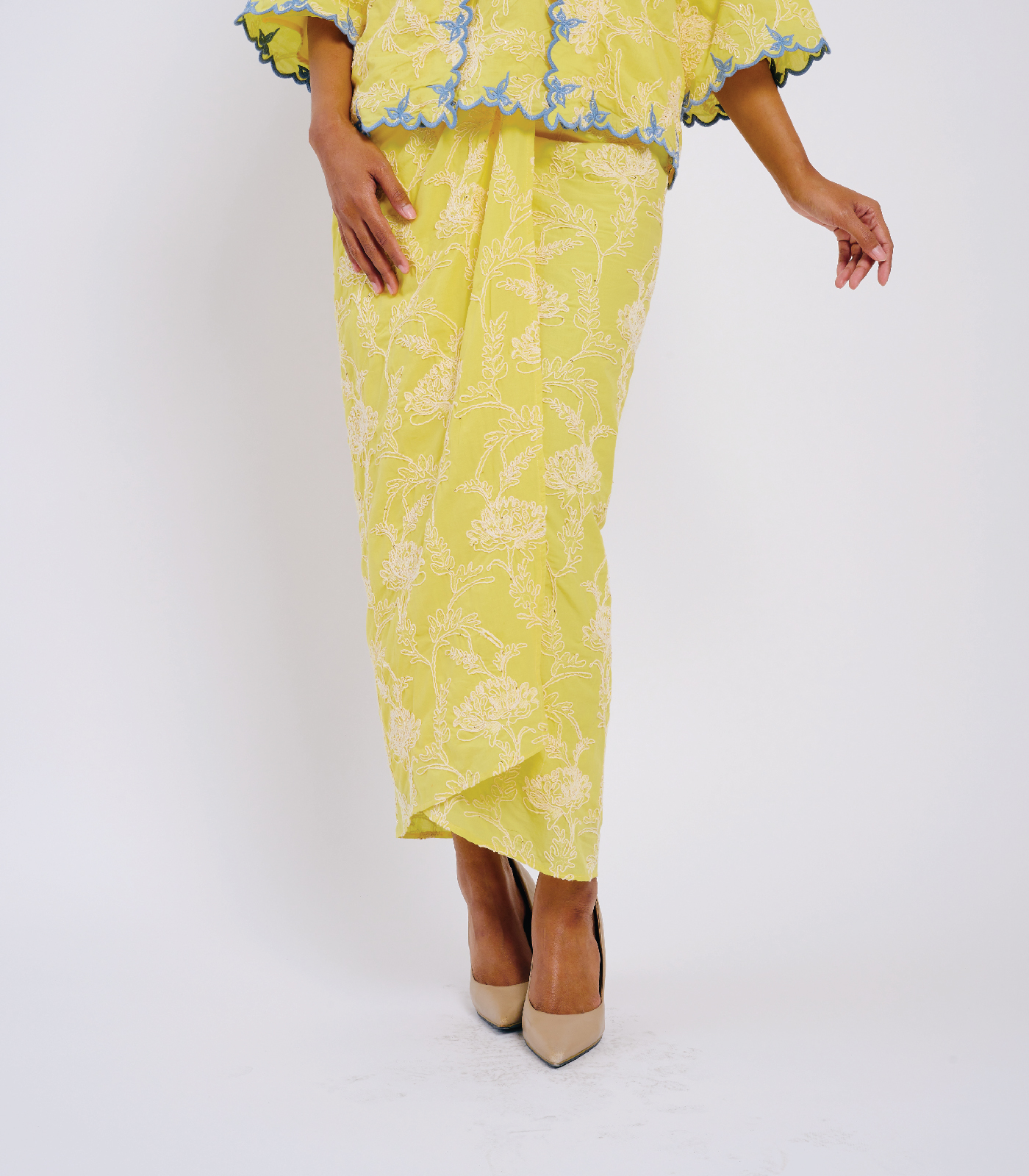 Hening in Yellow - Image 4