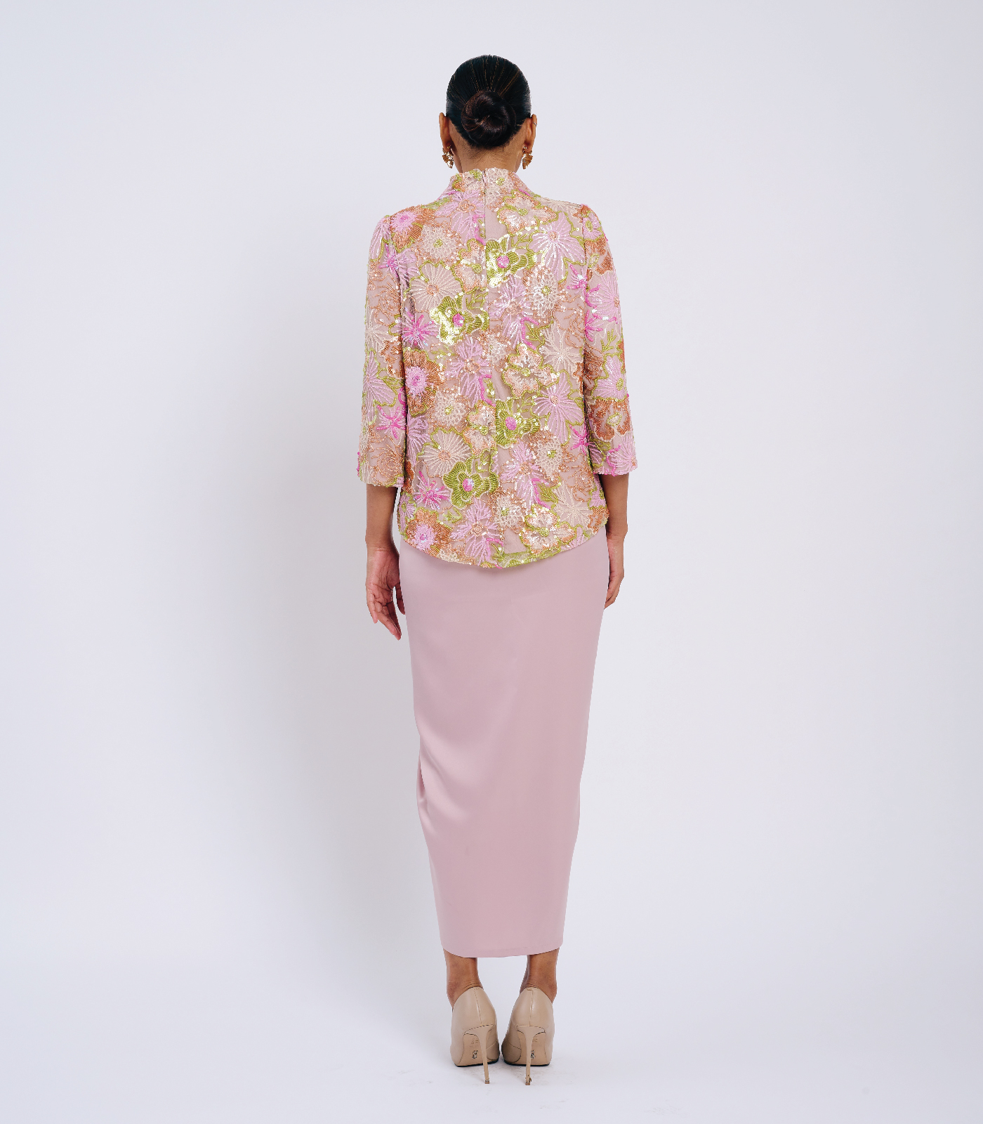 Seri in Pink - Image 4