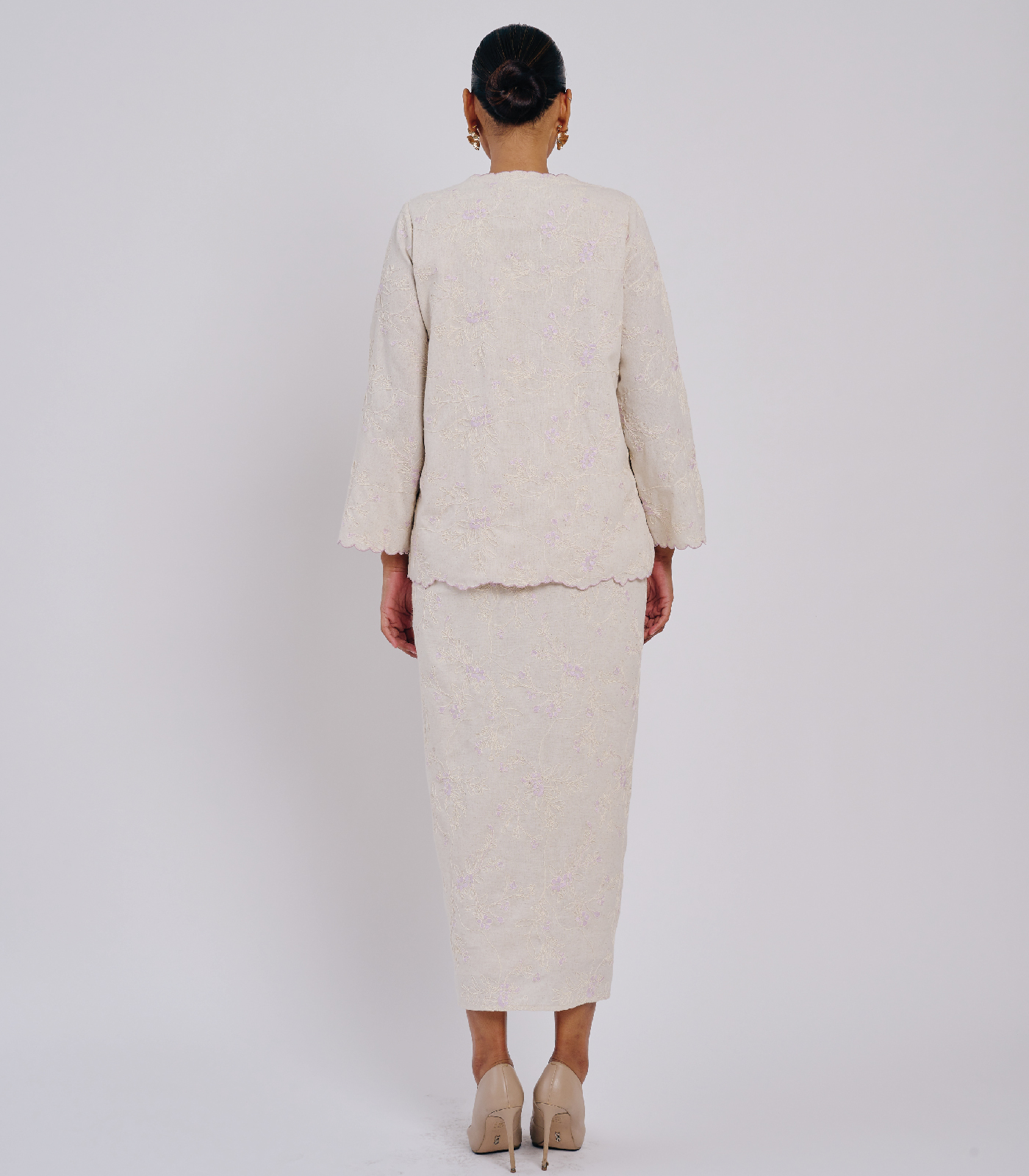 Tenang in Beige Lilac - Image 3