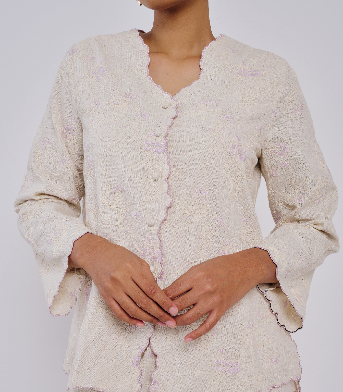 Tenang in Beige Lilac - Image 5